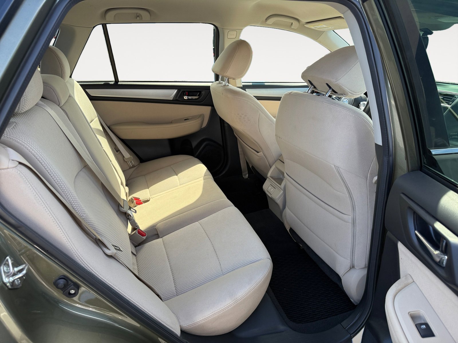 Used 2019 Subaru Outback 2.5i Premium image 18