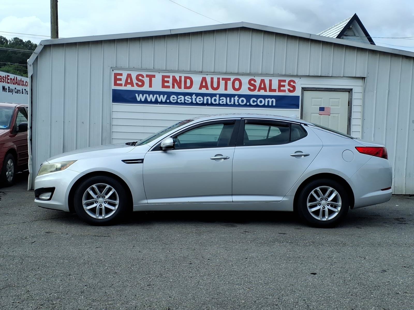 Used 2013 Kia Optima LX FWD image 2