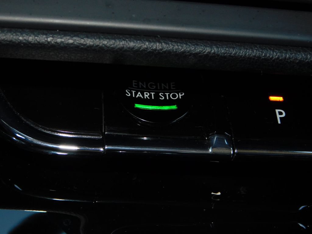 Used 2023 Lincoln Corsair FWD image 32