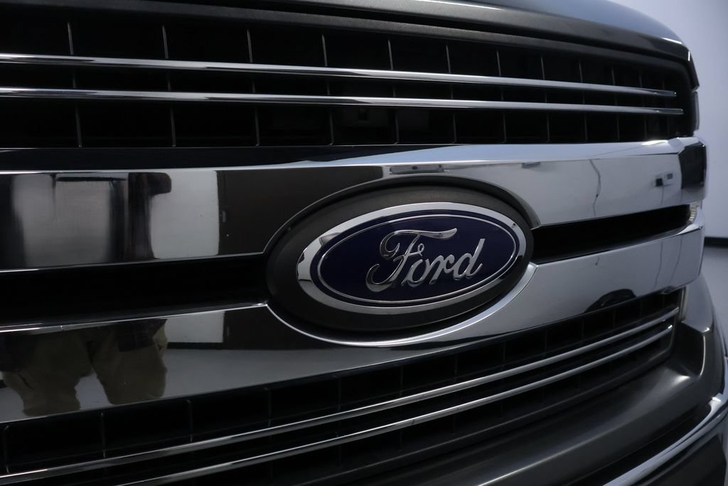 Used 2019 Ford F150 Lariat w/ Trailer Tow Package AWD/4WD image 7