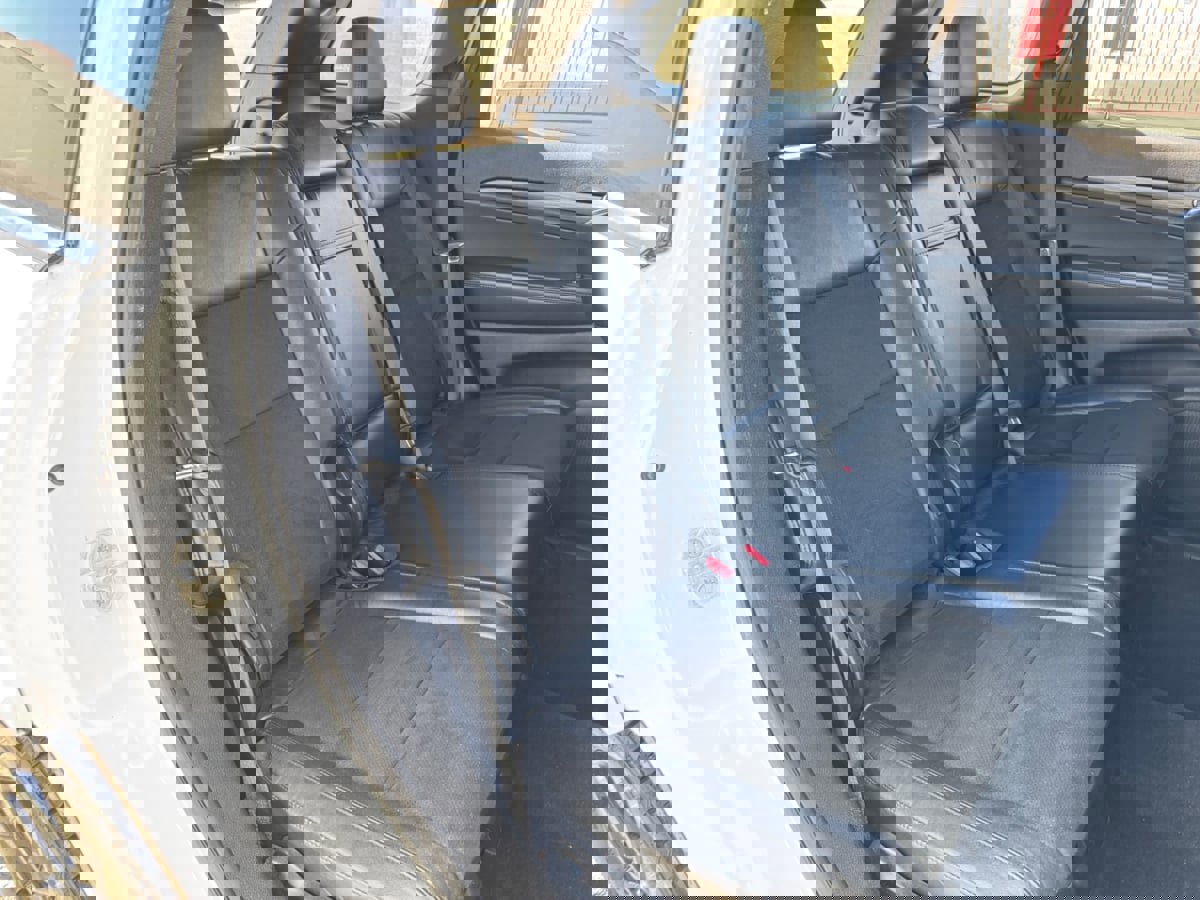 Used 2019 Jeep Grand Cherokee Altitude image 18