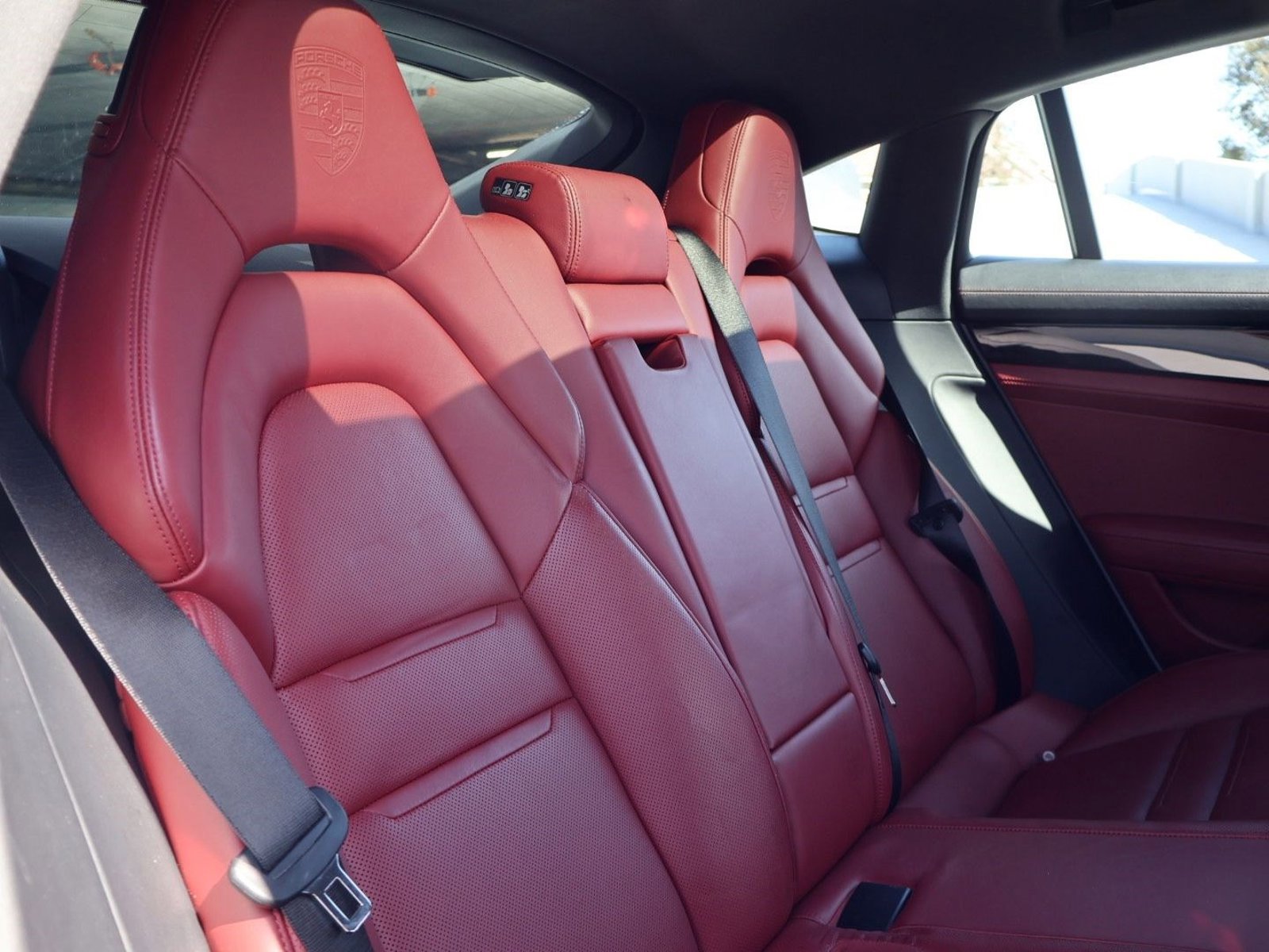 Certified 2022 Porsche Panamera 4 w/ Premium Package image 23