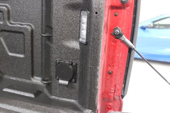 Used 2024 GMC Sierra 1500 AT4 w/ Technology Package image 16