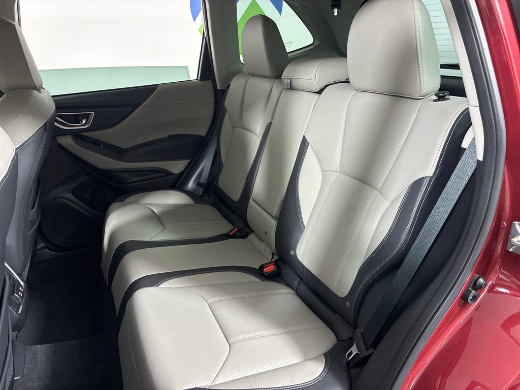 Used 2023 Subaru Forester Limited AWD/4WD image 31