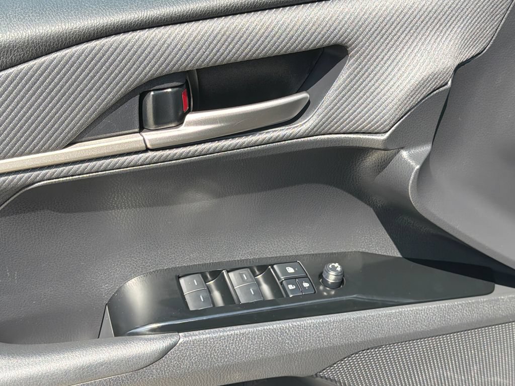 Used 2025 Toyota Camry SE w/ Multimedia Upgrade Package FWD image 19