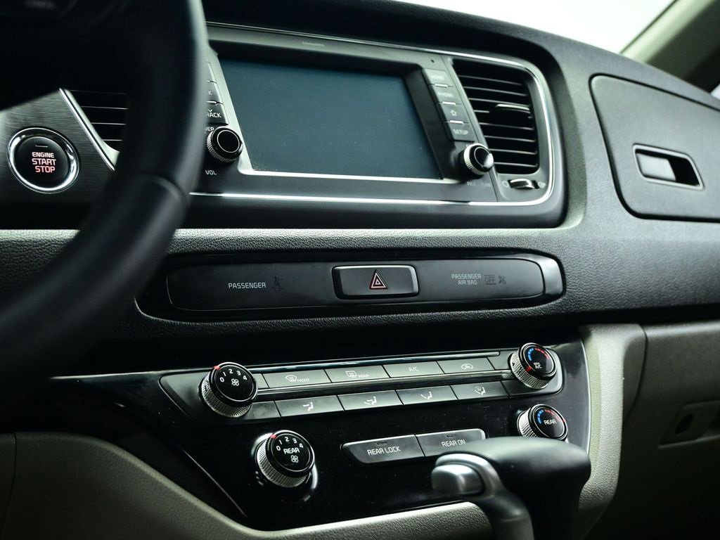 Certified 2020 Kia Sedona EX image 25