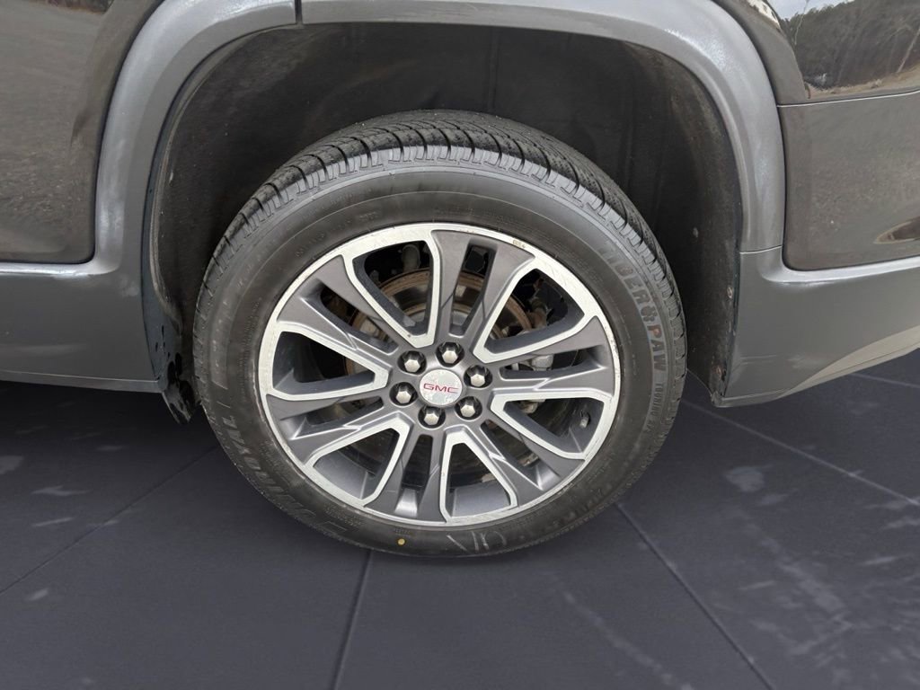 Used 2020 GMC Acadia AT4 w/ GMC Pro Grade Package image 9