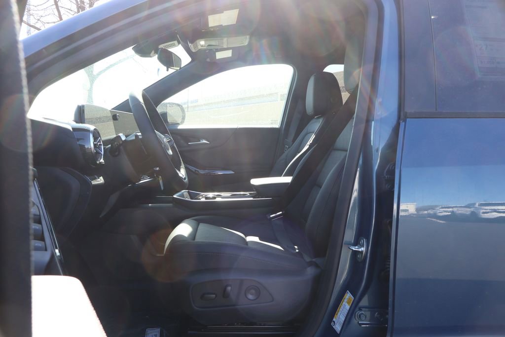 New 2026 Chevrolet Equinox LT w/ Convenience Package II image 14