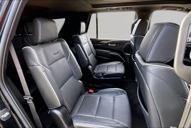 Used 2023 Cadillac Escalade Premium Luxury w/ Performance Package image 17