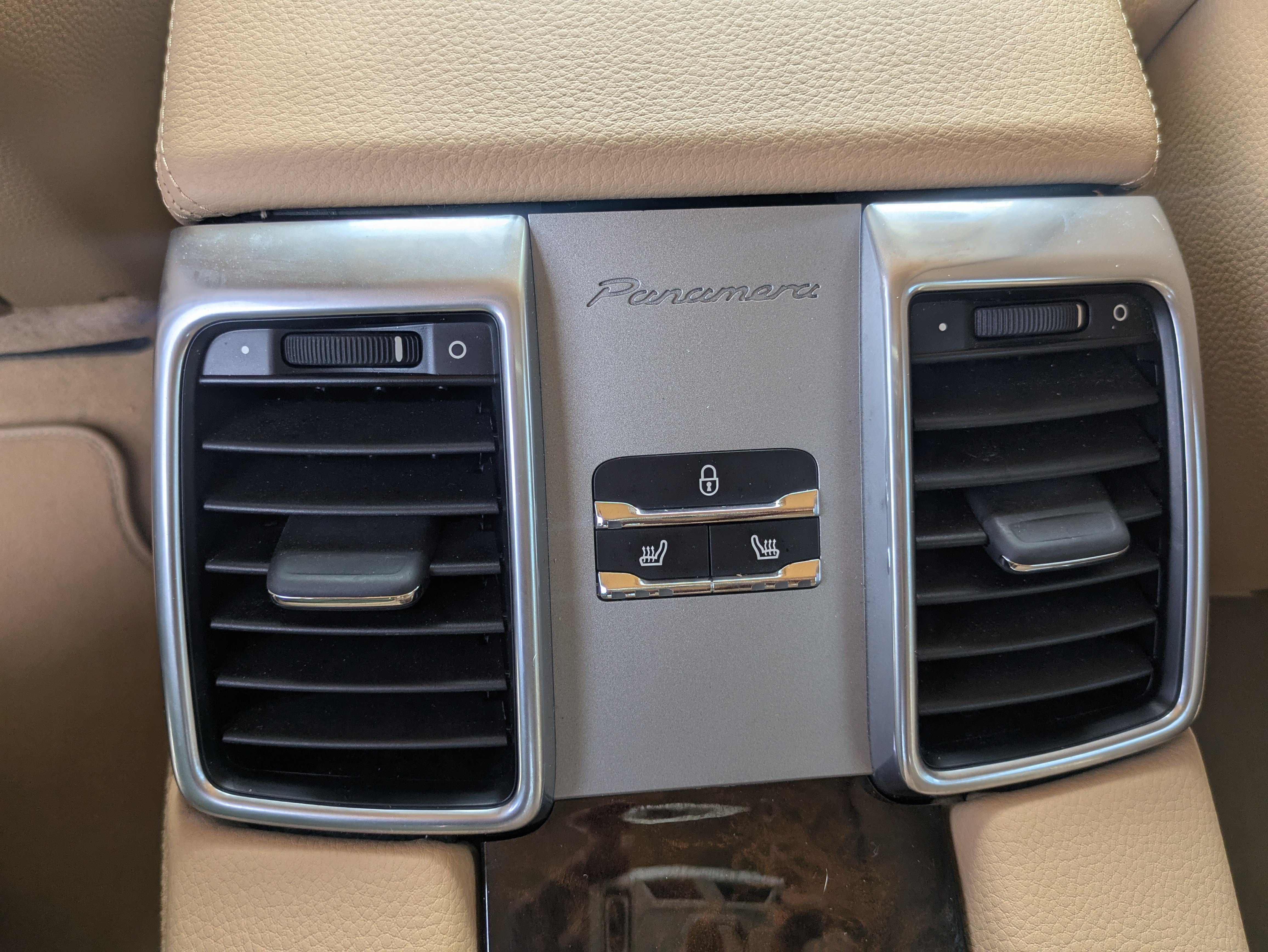 Used 2016 Porsche Panamera 4 AWD/4WD image 13