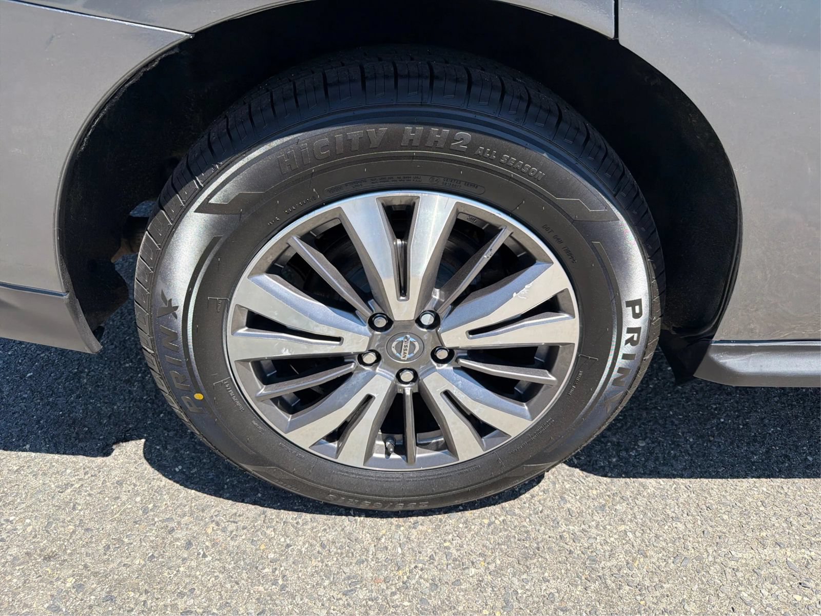 Used 2019 Nissan Pathfinder SV w/ SV Tech Package AWD/4WD image 14