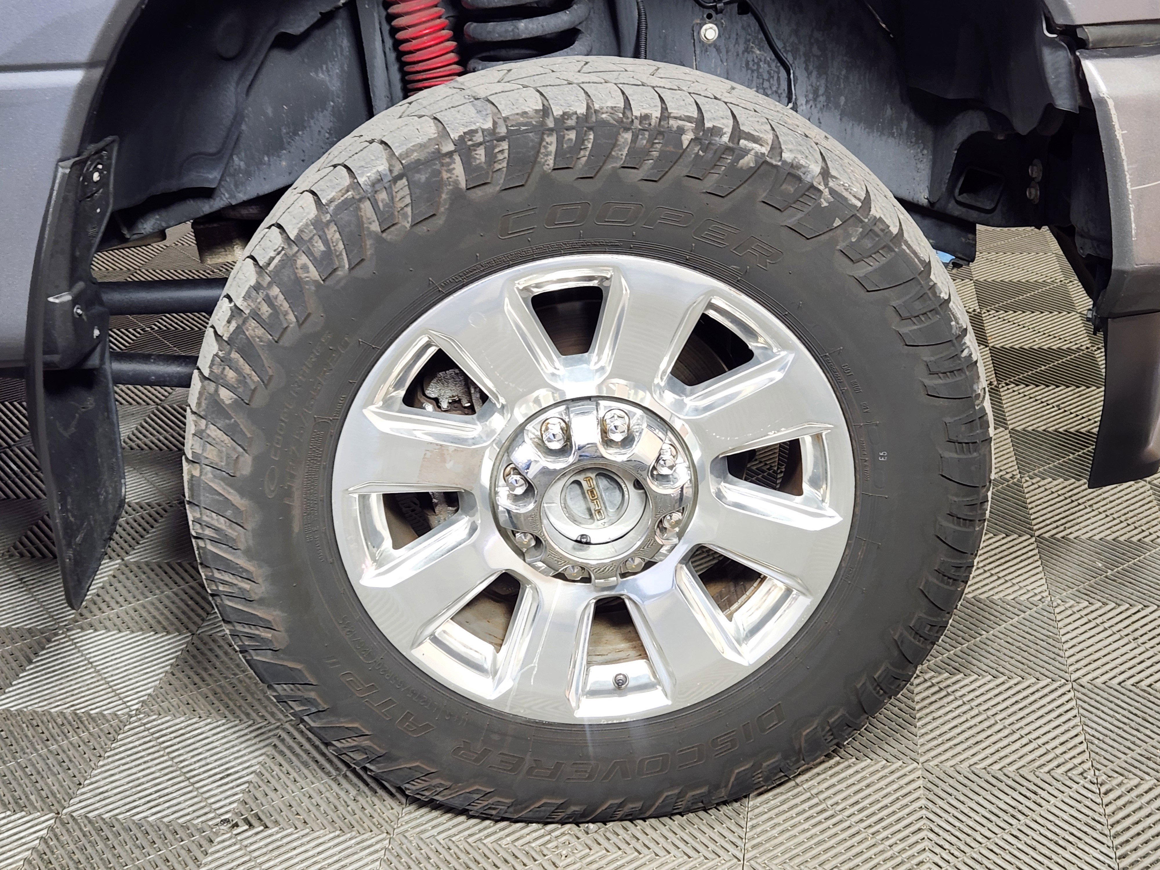 Used 2021 Ford F250 Platinum image 9