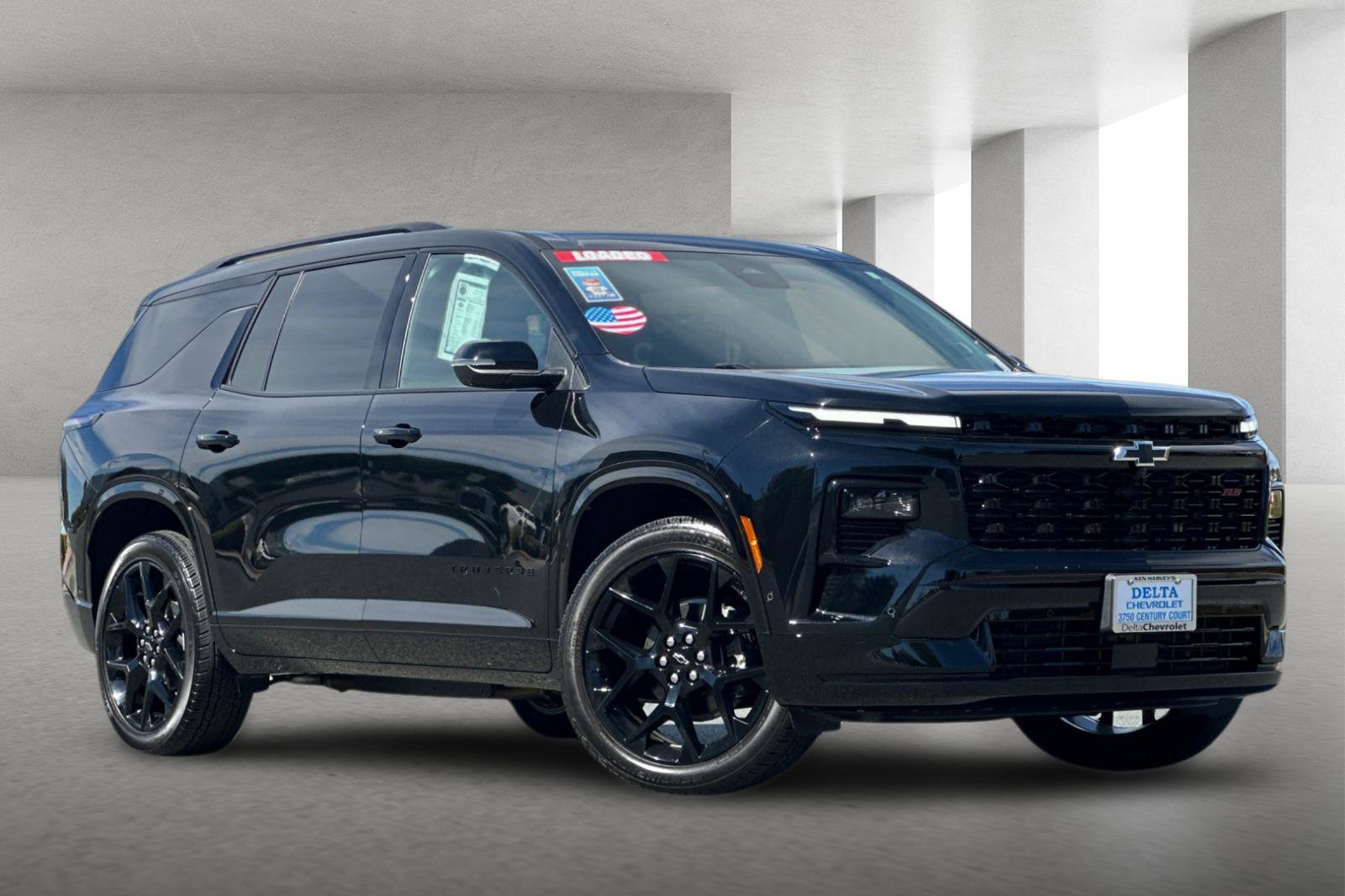 Used 2026 Chevrolet Traverse RS FWD image 2