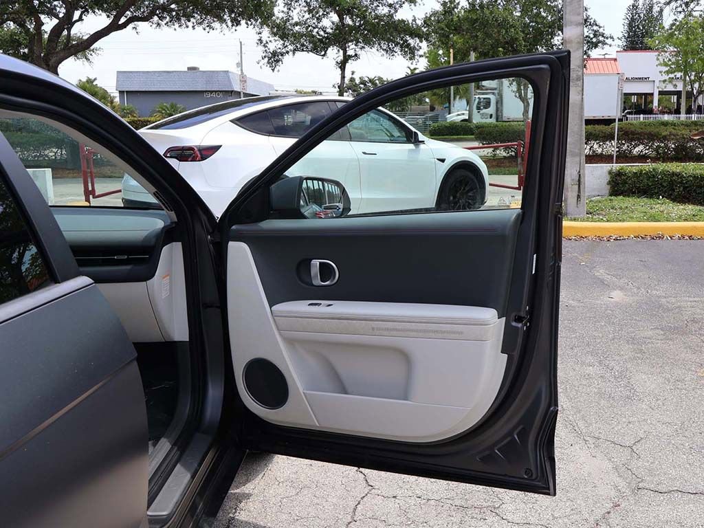 Used 2023 Hyundai Ioniq 5 SEL RWD image 25