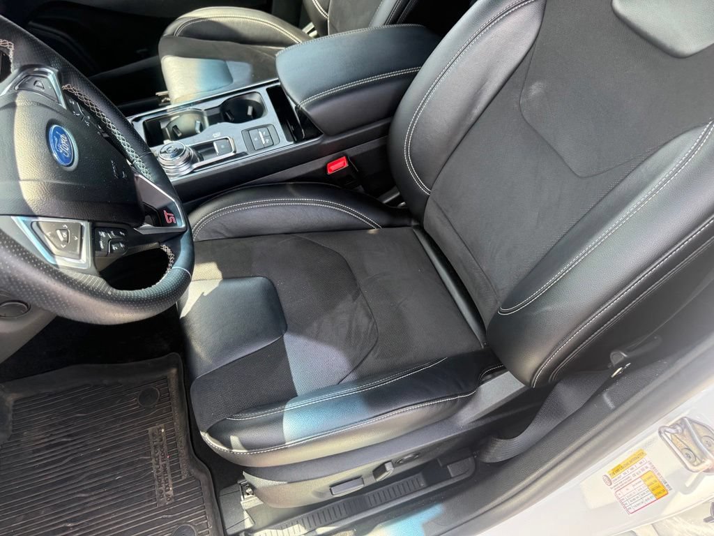 Used 2020 Ford Edge ST w/ Equipment Group 401A AWD/4WD image 22
