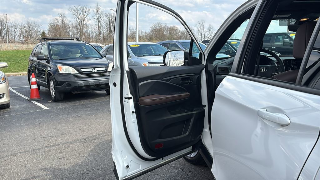 Used 2024 Honda Passport EX-L image 11