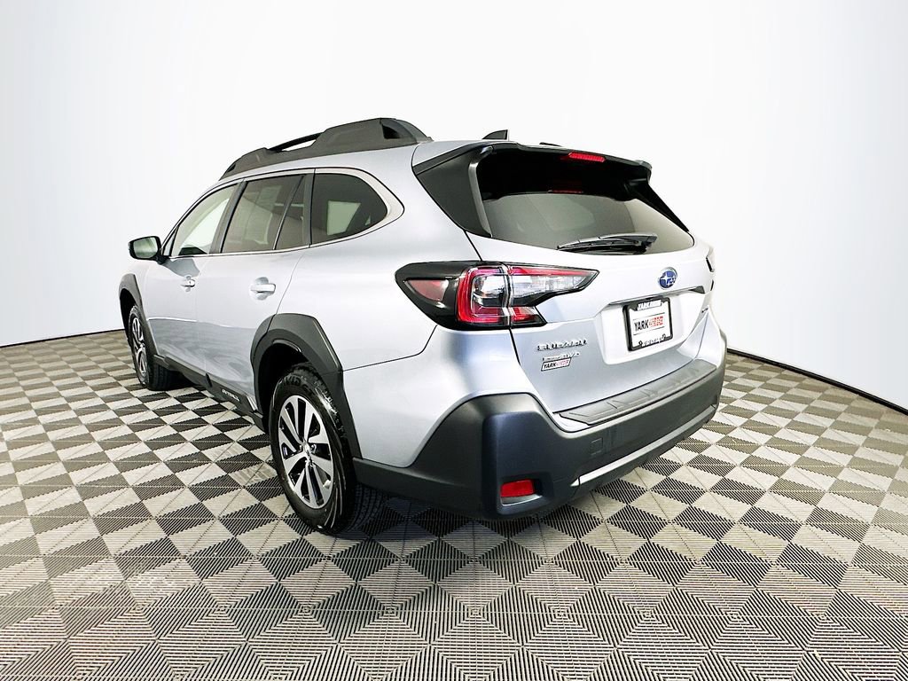 Certified 2025 Subaru Outback Premium w/ Popular Package #1A AWD/4WD image 7