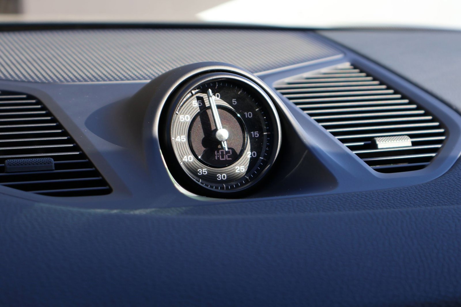 New 2026 Porsche Cayenne Coupe image 21