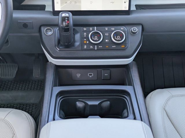 Used 2023 Land Rover Defender 130 First Edition AWD/4WD image 18