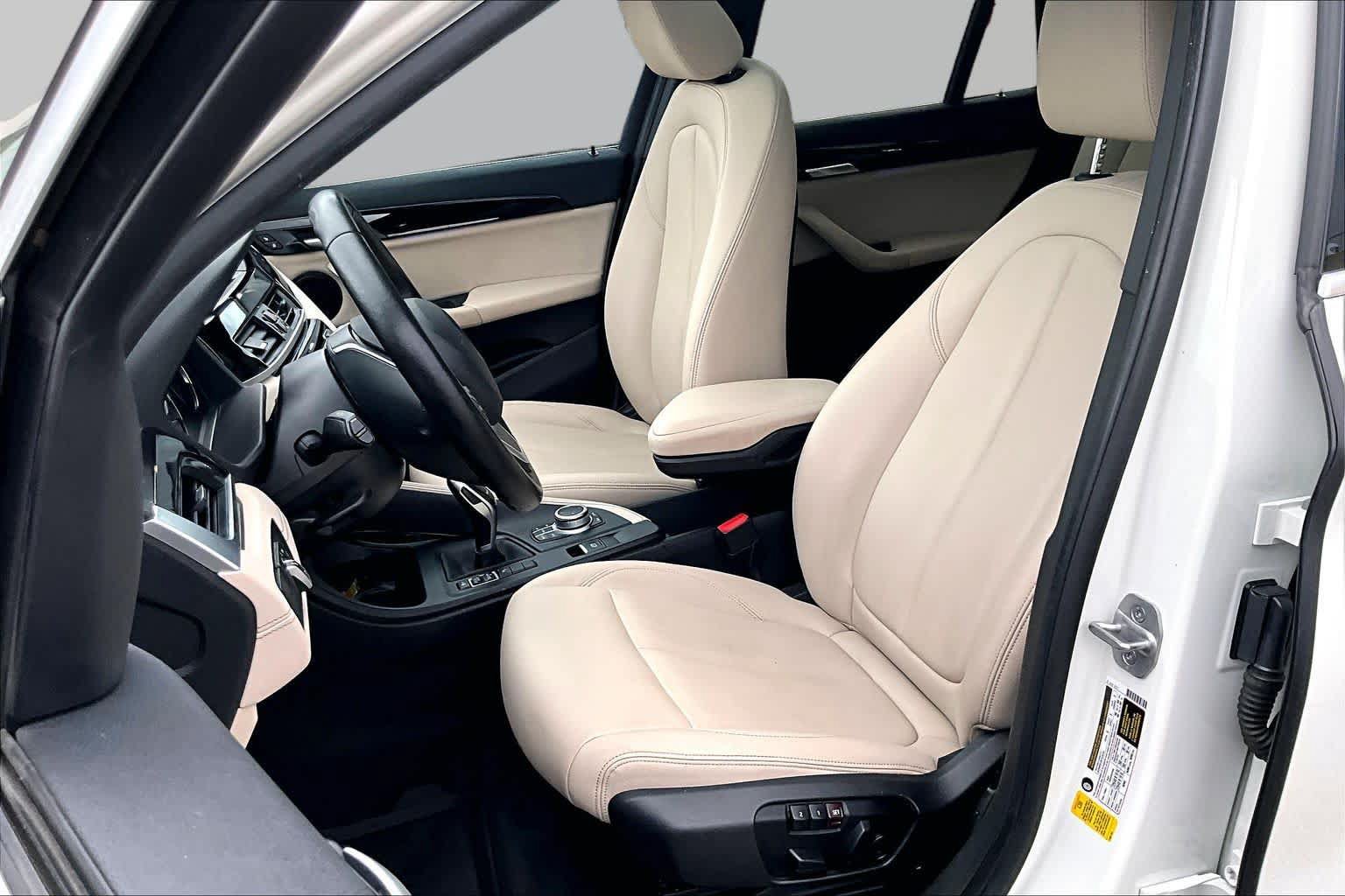 Used 2021 BMW X1 sDrive28i w/ Convenience Package FWD image 11