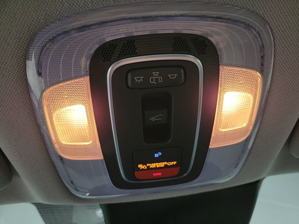 Used 2024 Hyundai Elantra Limited image 42