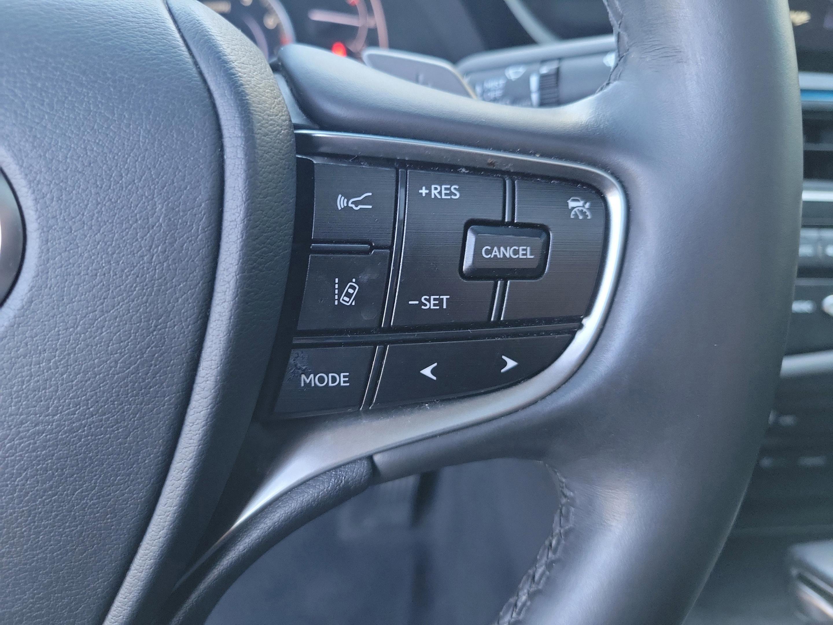 Used 2022 Lexus ES 350 w/ Premium Package image 24