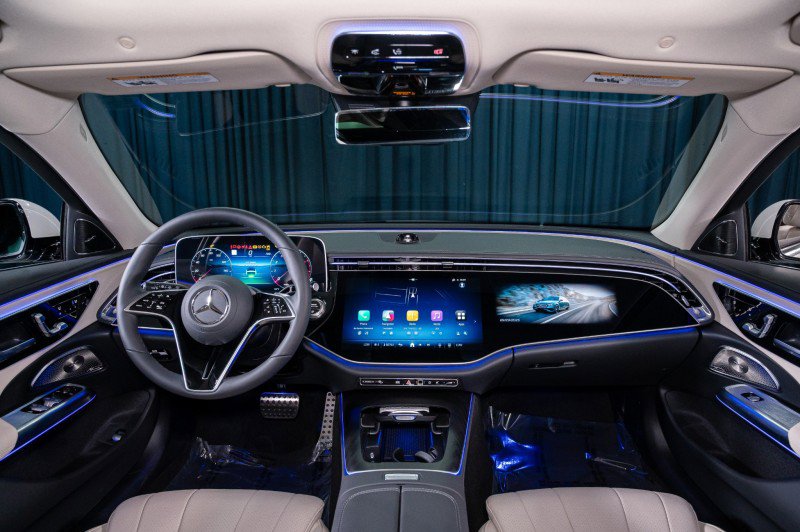 New 2025 Mercedes-Benz E 450 4MATIC All-Terrain Wagon image 14