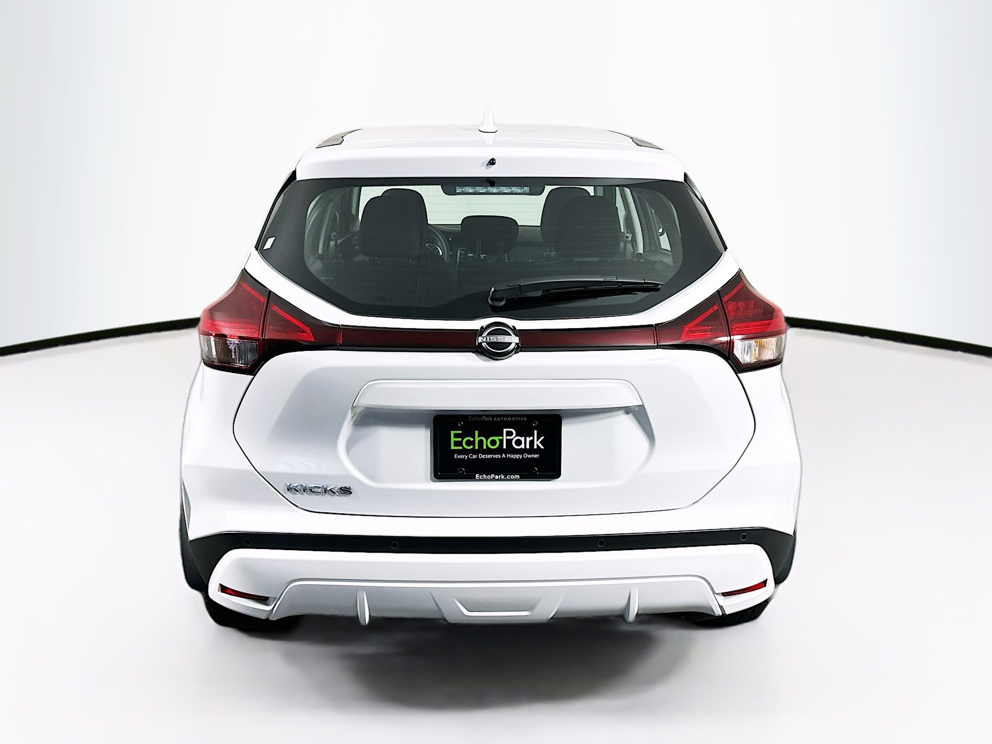 Used 2024 Nissan Kicks S image 7