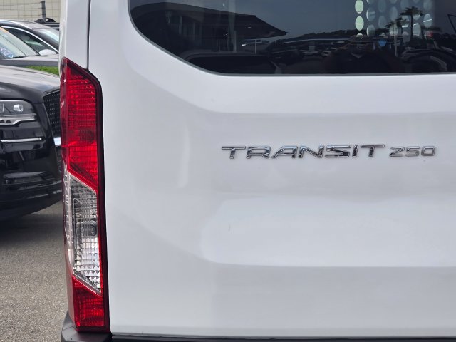 Used 2025 Ford Transit 250 Low Roof w/ Exterior Upgrade Package RWD image 6