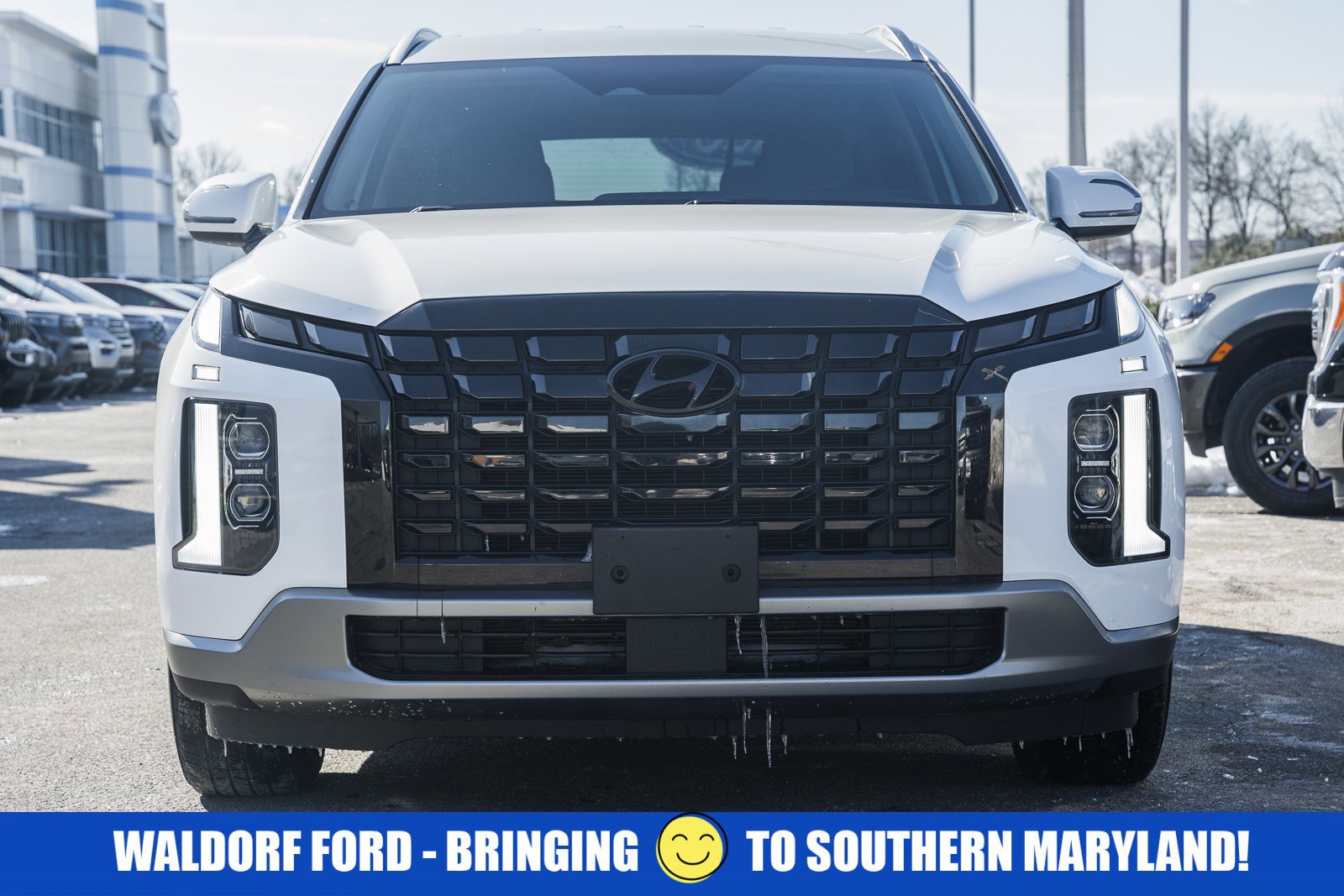 Used 2024 Hyundai Palisade SEL image 2