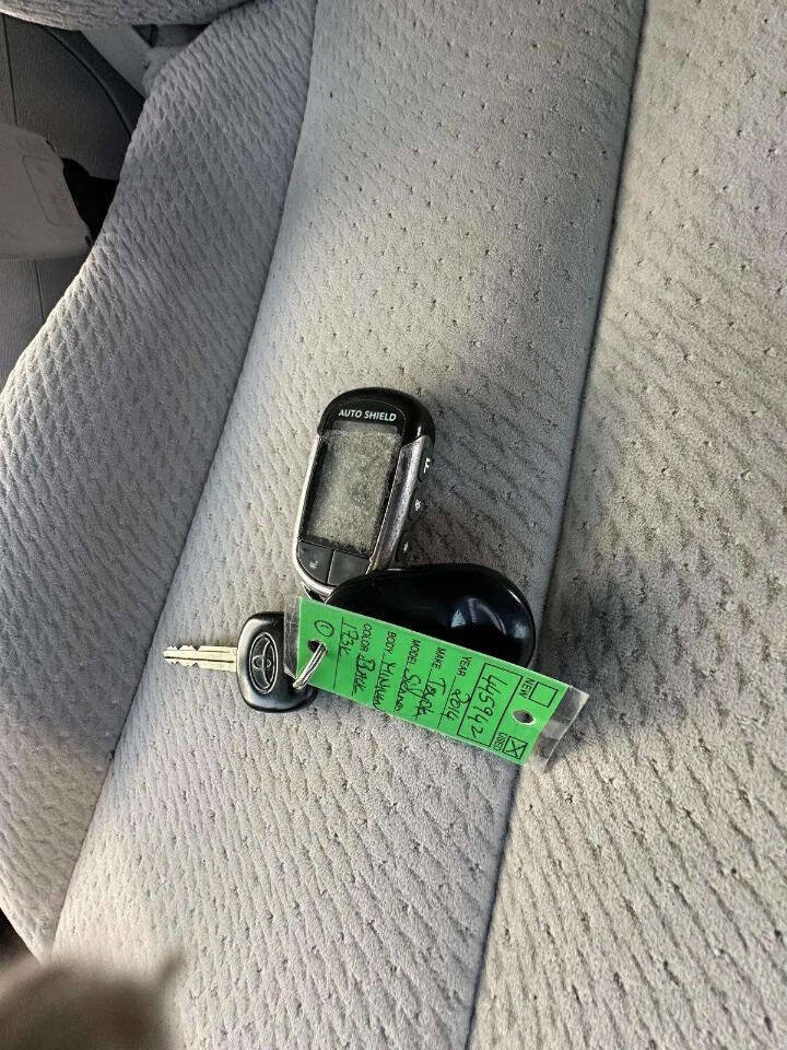 Used 2014 Toyota Sienna LE image 27