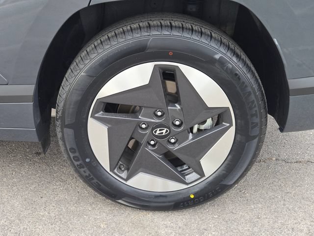 Used 2024 Hyundai Kona SEL FWD image 11