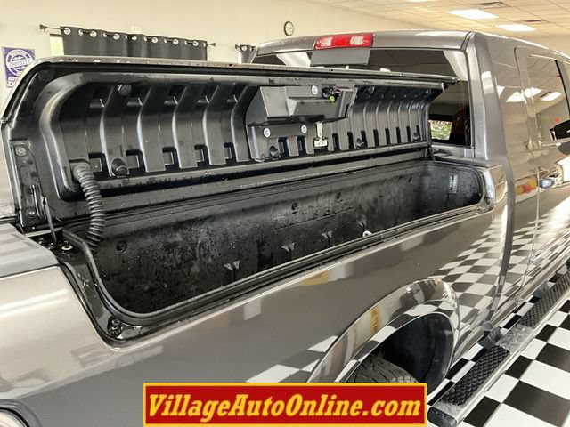Used 2015 RAM 2500 Limited AWD/4WD image 36