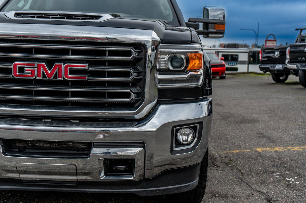 Used 2019 GMC Sierra 3500 SLT image 9