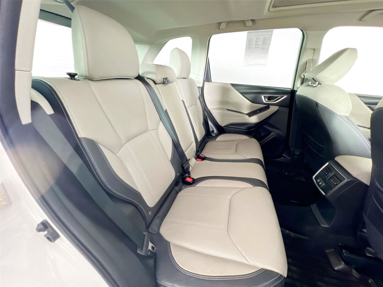 Used 2021 Subaru Forester Limited image 26
