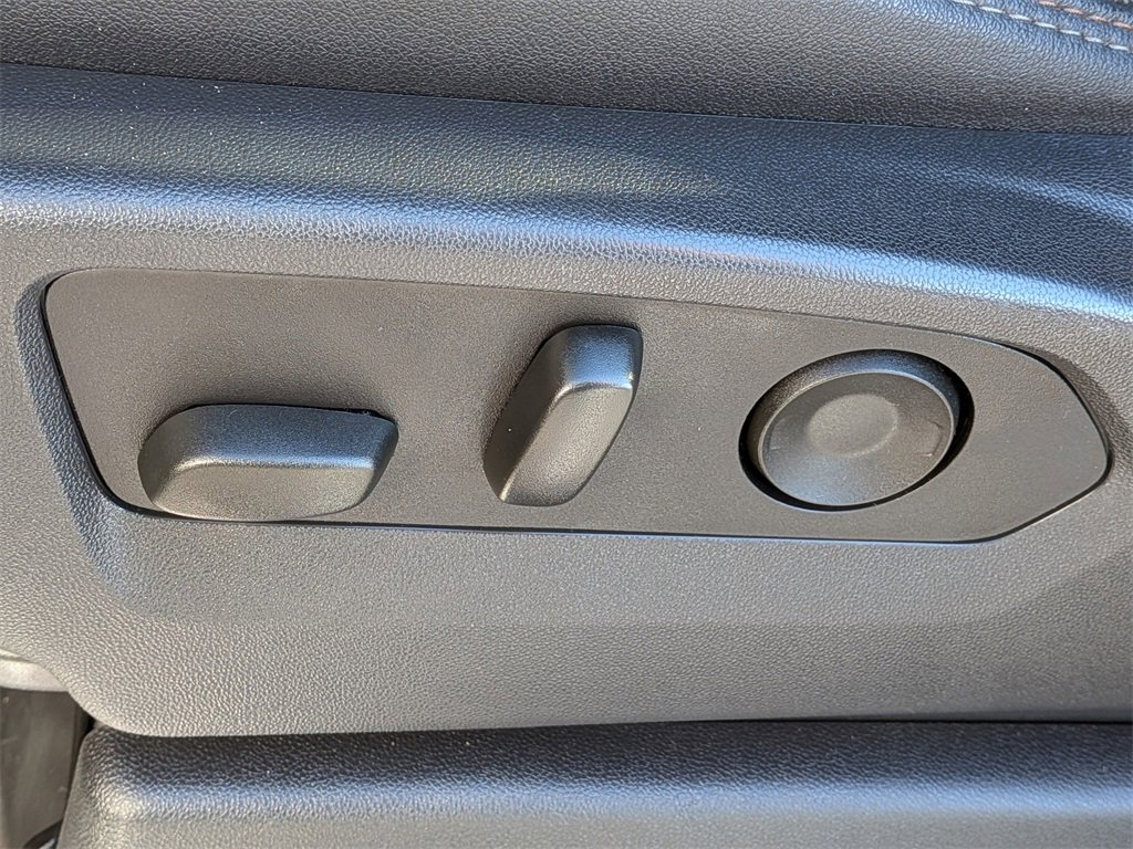 Used 2024 Chevrolet Silverado 2500 High Country w/ High Country Premium Package image 19