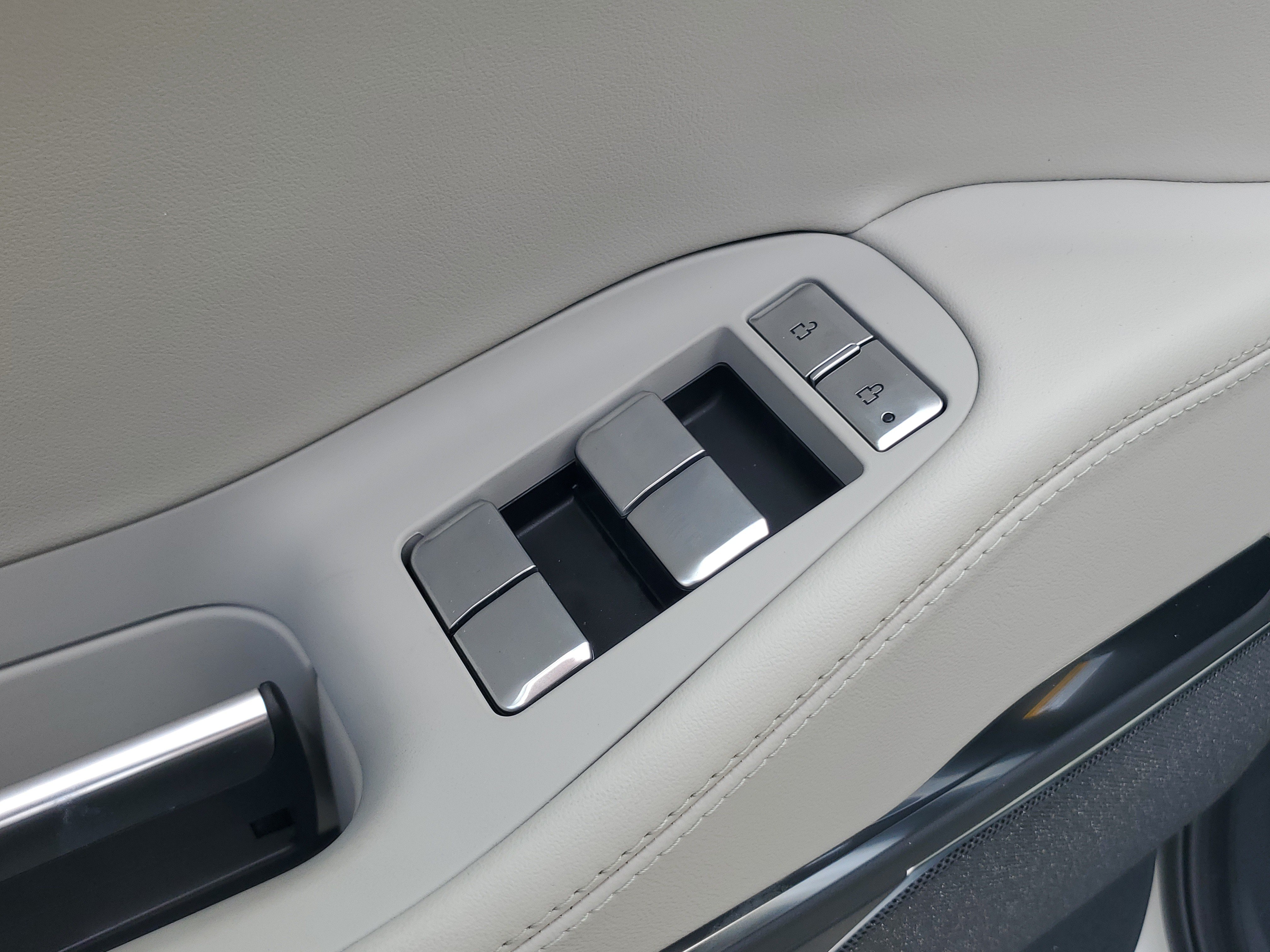 New 2026 Lincoln Navigator Reserve w/ Jet Appearance Package AWD/4WD image 10