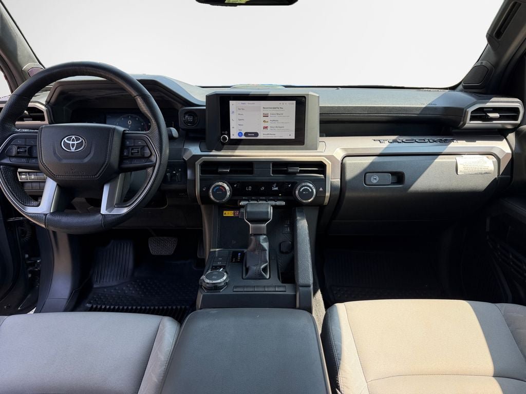 Certified 2024 Toyota Tacoma SR5 AWD/4WD image 15