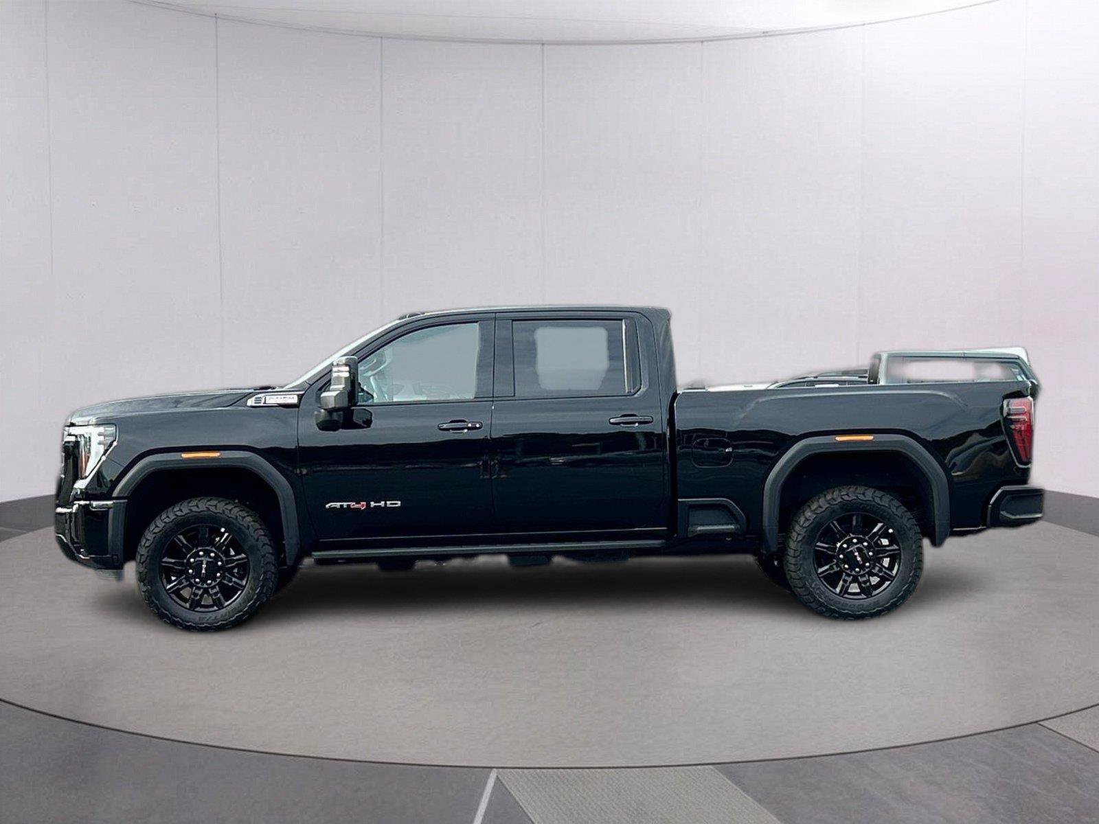 New 2026 GMC Sierra 2500 AT4 w/ AT4 Premium Plus Package AWD/4WD image 2