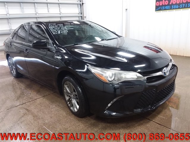 Used 2017 Toyota Camry SE