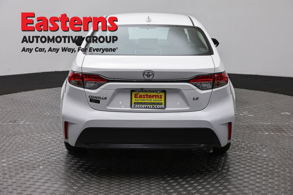 Used 2026 Toyota Corolla LE FWD image 8