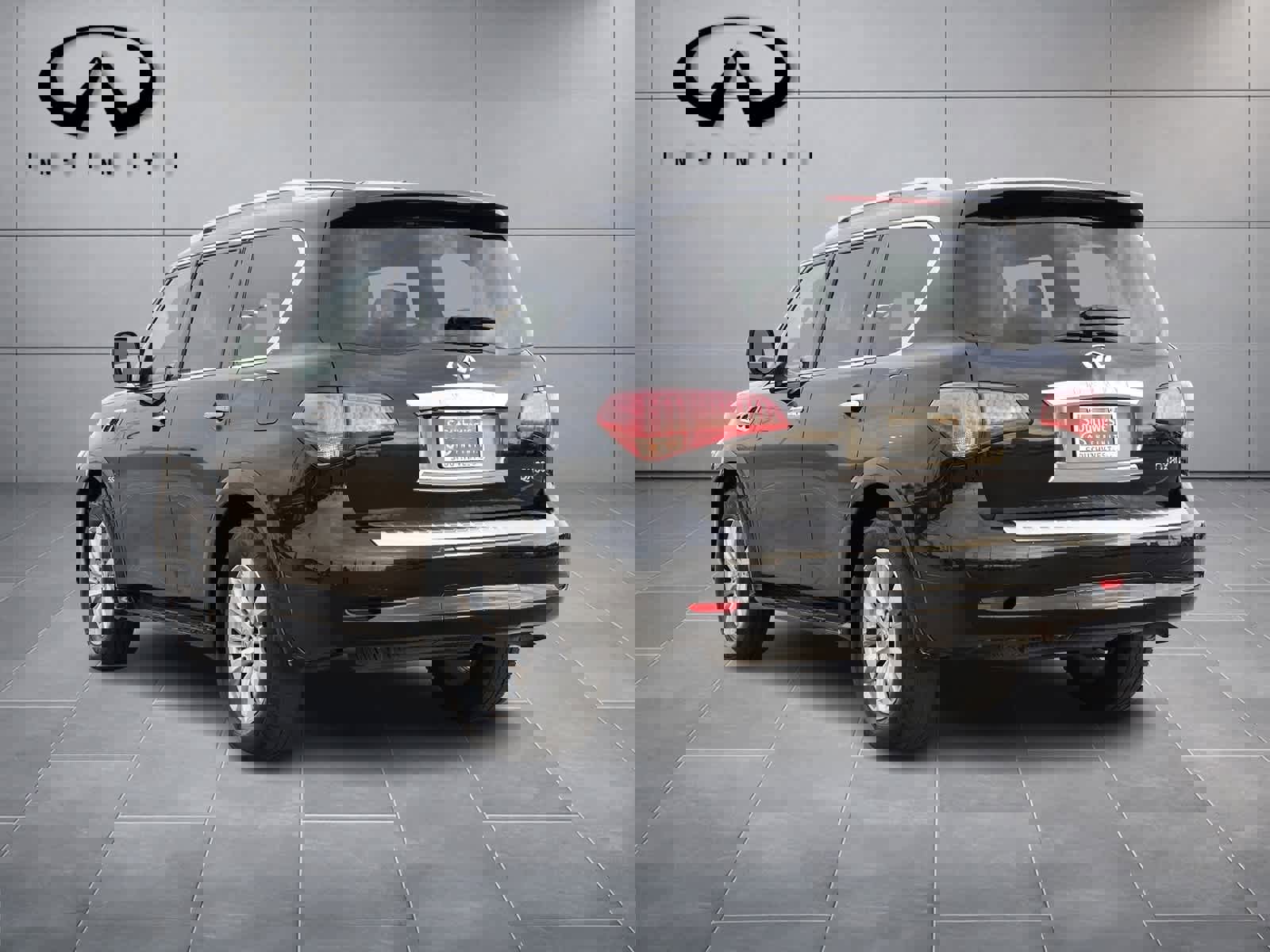 Used 2016 INFINITI QX80 2WD w/ Driver's Assistance Package image 5