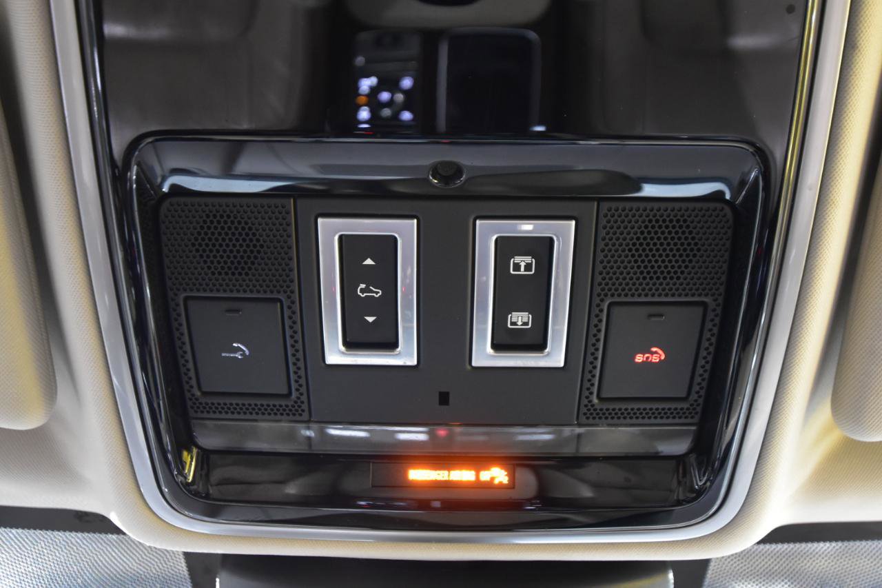 Used 2018 Land Rover Range Rover Supercharged AWD/4WD image 42