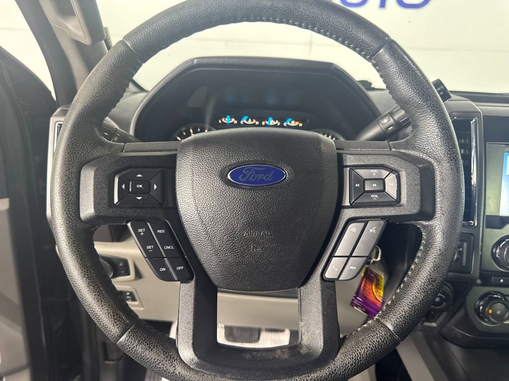 Used 2016 Ford F150 XLT w/ Equipment Group 302A Luxury image 21