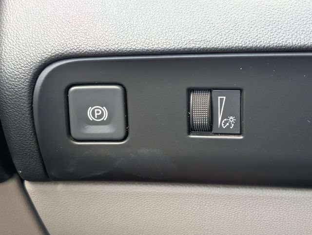 Used 2023 Buick Enclave Essence FWD image 22