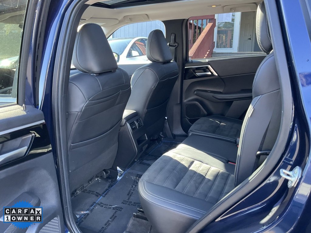 Used 2023 Mitsubishi Outlander SE image 26