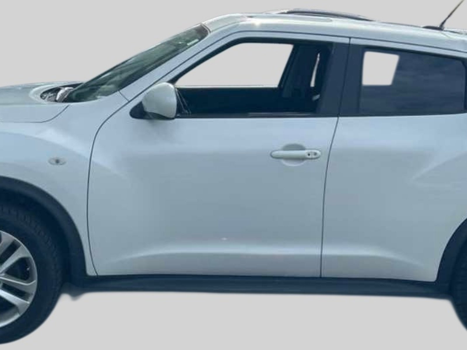 Used 2014 Nissan Juke SV AWD/4WD image 2