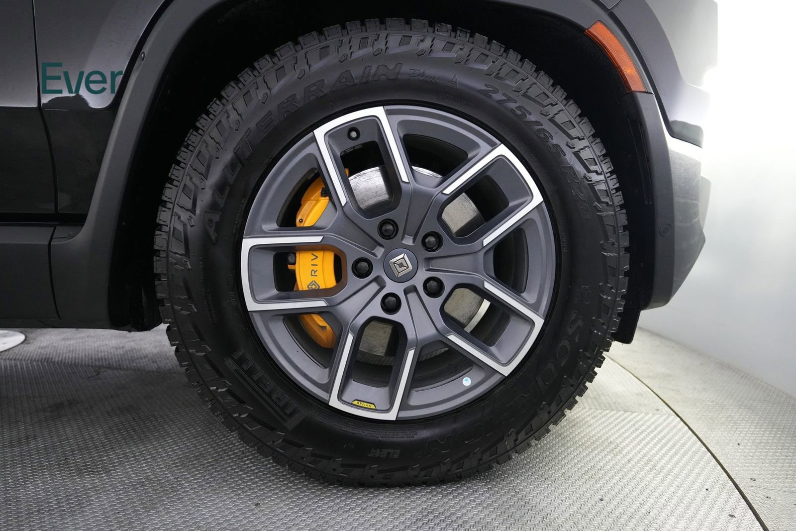 Used 2022 Rivian R1T Launch Edition image 19