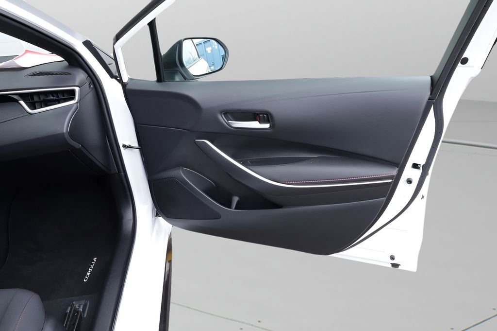 Certified 2023 Toyota Corolla SE w/ Carpet Mat Package (TMS) image 17