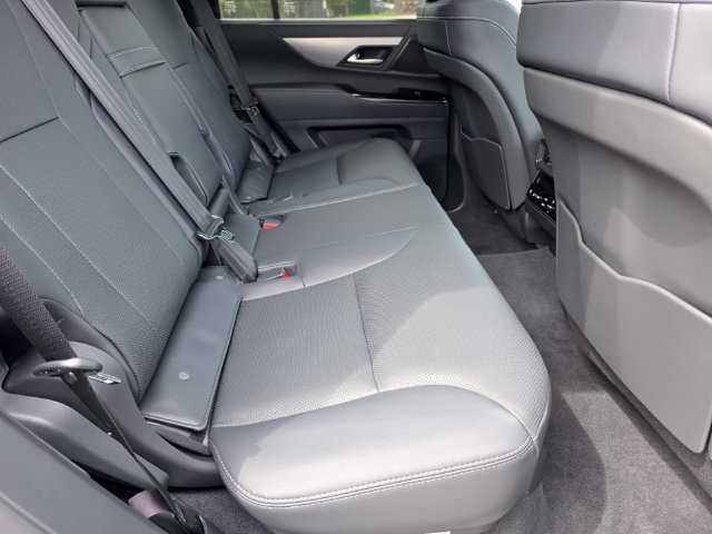 New 2026 Lexus LX 600 F Sport w/ Accessory Package (Z1) AWD/4WD image 13